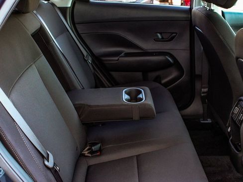 Used 2025 Hyundai Kona SEL image 37