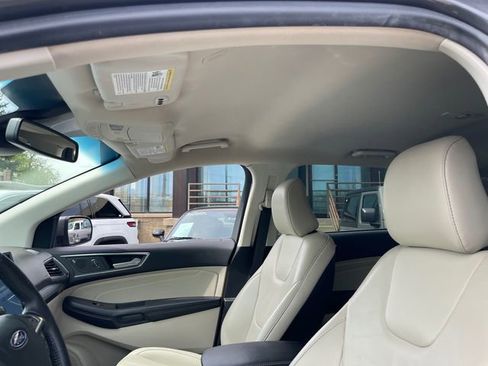 Used 2022 Ford Edge Titanium image 11