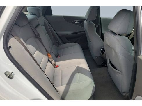 Used 2022 Chevrolet Malibu LT FWD image 16