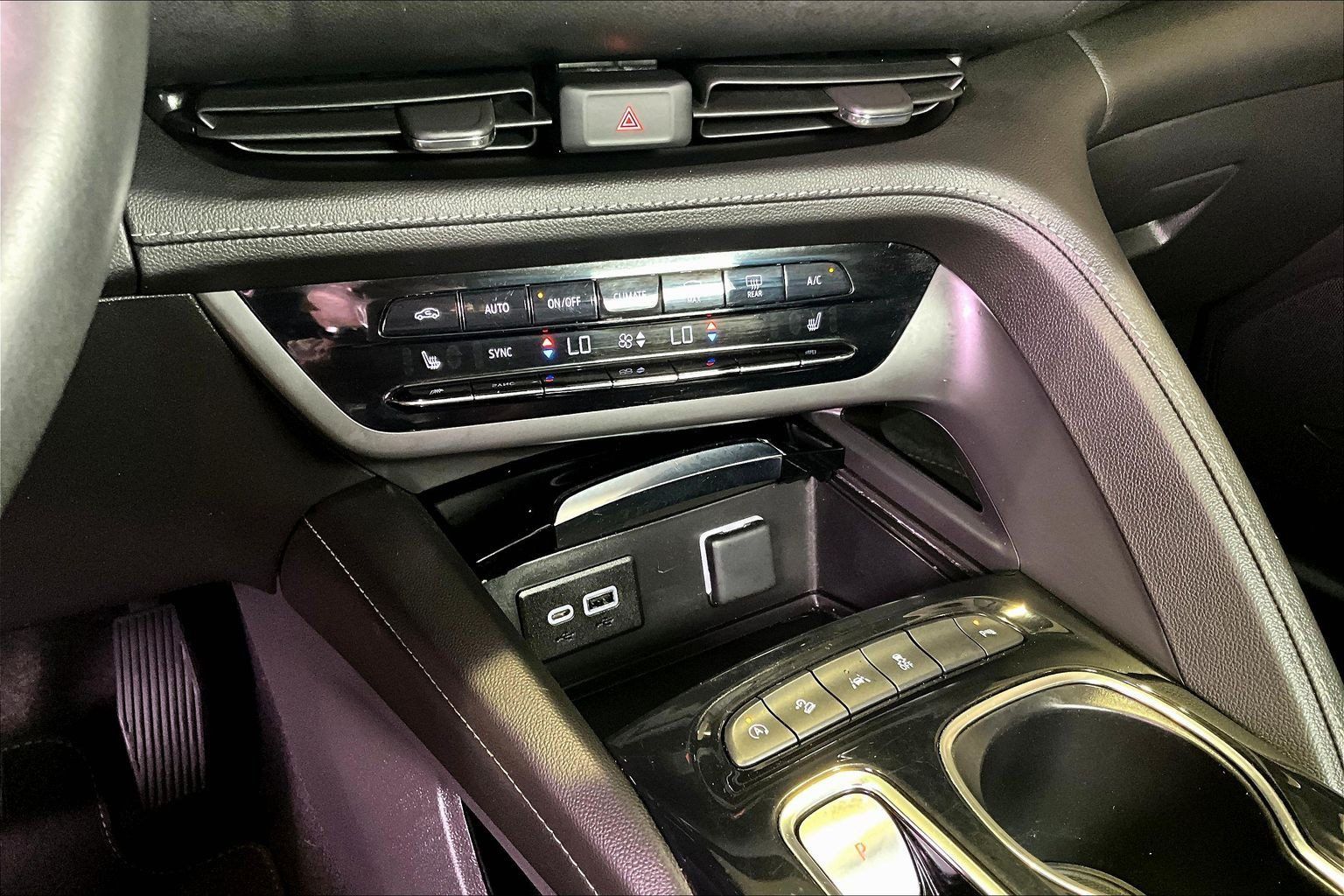 Used 2023 Buick Envision Preferred AWD/4WD image 16
