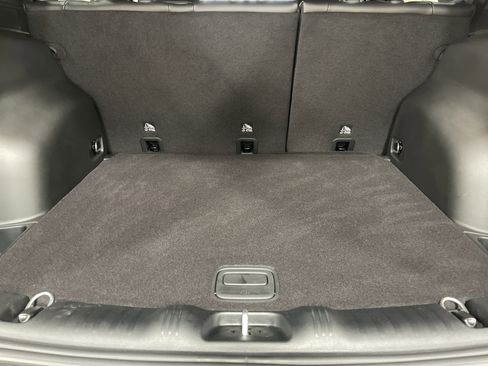 Used 2024 Jeep Compass Limited image 12