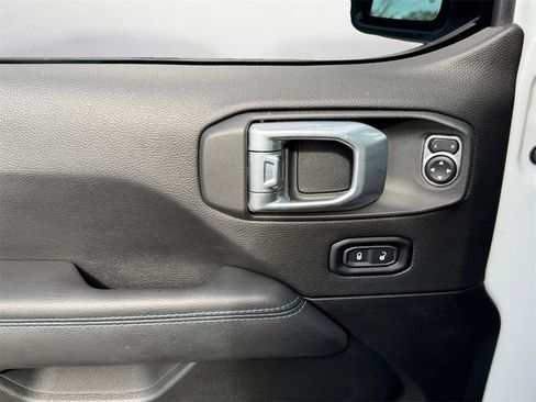 Used 2022 Jeep Wrangler Unlimited Rubicon 4xe w/ Steel Bumper Group image 23