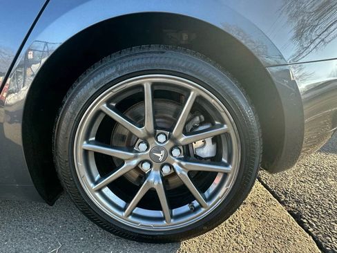 Used 2018 Tesla Model 3 Long Range image 9