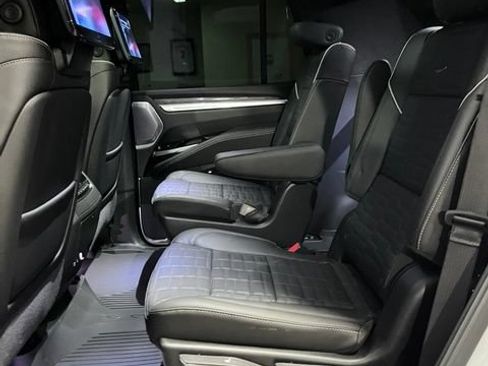 Used 2026 Cadillac Escalade V w/ LPO, ONYX Package AWD/4WD image 18