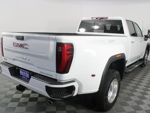 New 2026 GMC Sierra 3500 Denali w/ Denali Reserve Package image 30