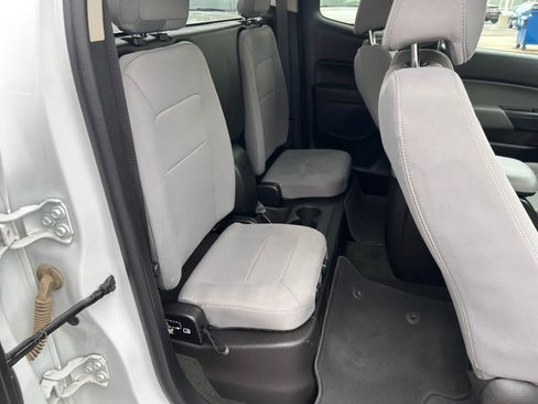 Used 2017 Chevrolet Colorado W/T w/ WT Convenience Package AWD/4WD image 25