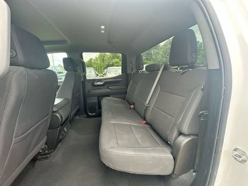 Used 2025 Chevrolet Silverado 1500 LT AWD/4WD image 28