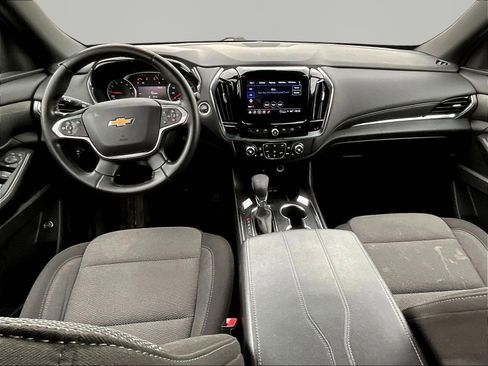 Used 2023 Chevrolet Traverse LT w/ LPO, Cargo Package AWD/4WD image 7
