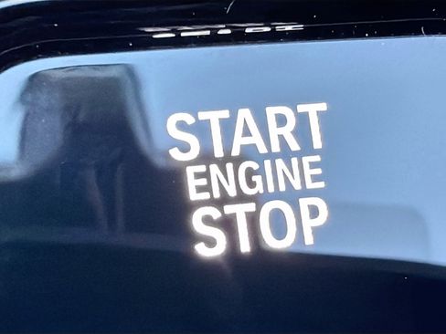 New 2026 BMW 530i w/ Convenience Package image 36