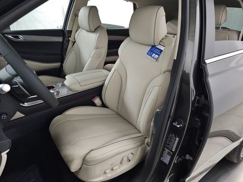 Used 2026 Genesis GV80 2.5T Prestige AWD/4WD image 12