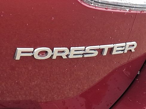Used 2022 Subaru Forester Premium AWD/4WD image 32