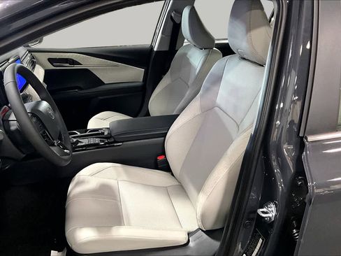 New 2026 Toyota Camry XLE AWD/4WD image 9