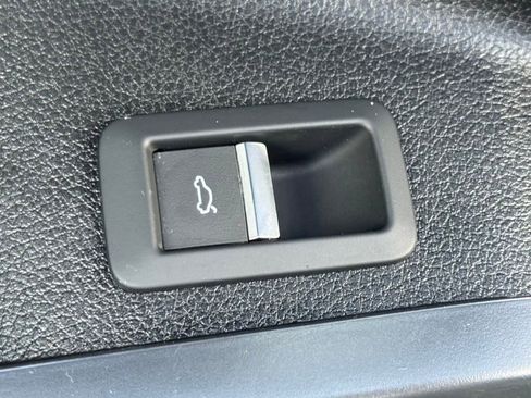 Certified 2023 Audi Q5 2.0T Premium w/ Convenience Package image 61