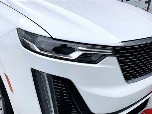 Used 2021 Cadillac XT6 Premium Luxury image 30