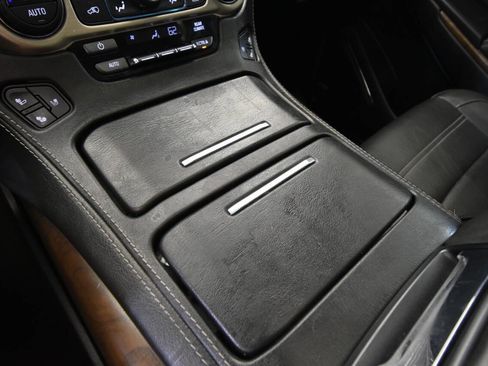 Used 2018 GMC Yukon Denali w/ Open Road Package image 23