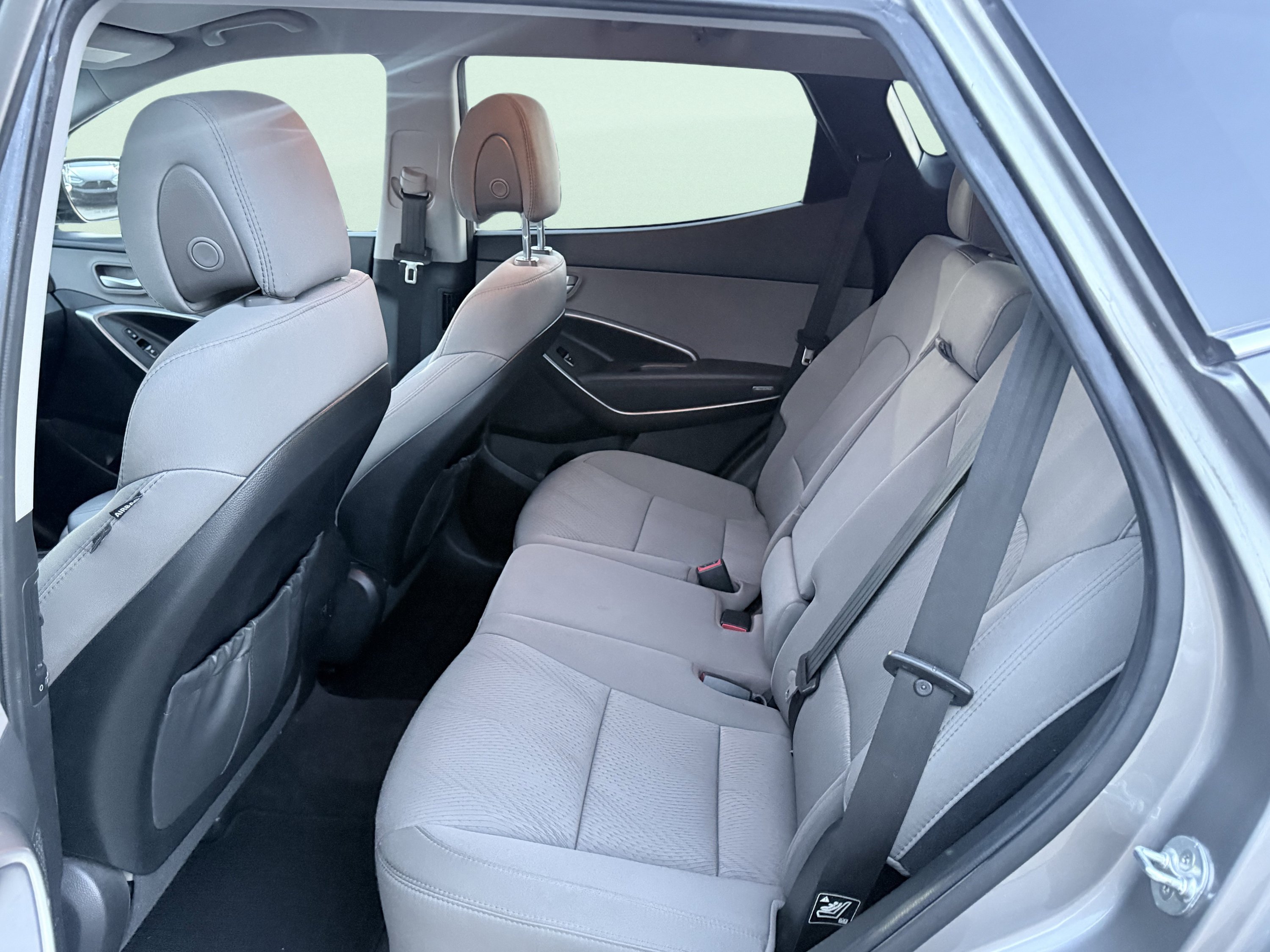 Used 2017 Hyundai Santa Fe Sport FWD image 28