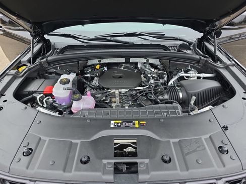 New 2026 Jeep Grand Cherokee Altitude AWD/4WD image 31