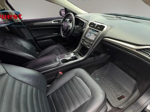Used 2017 Ford Fusion Energi SE FWD image 12