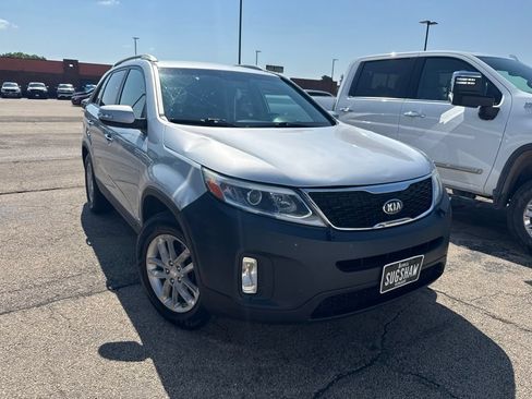 Used 2015 Kia Sorento LX AWD/4WD image 4
