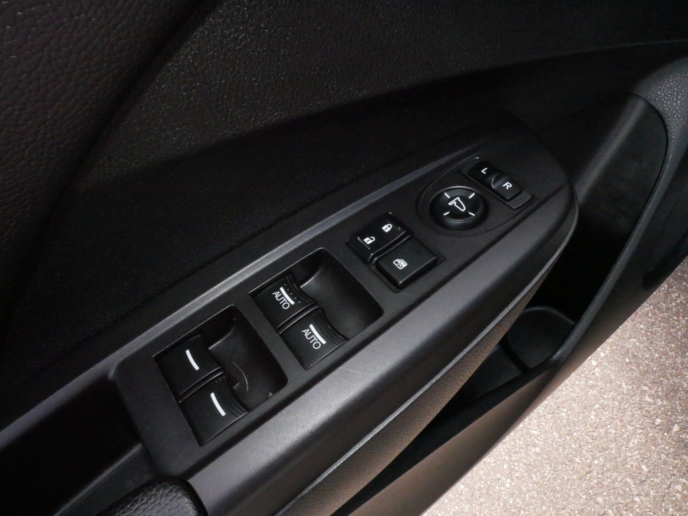 Used 2018 Acura RDX AWD image 16