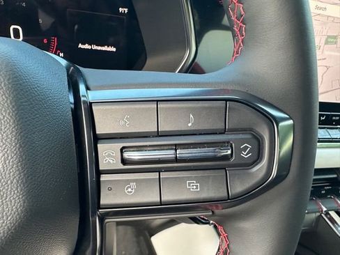 New 2025 GMC Canyon AT4 w/ AT4X Package image 30