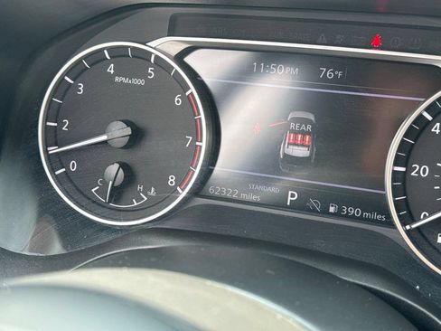 Used 2024 Nissan Rogue SV FWD image 41