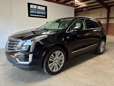Used 2018 Cadillac XT5 Premium Luxury FWD image 6