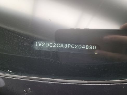 Used 2023 Volkswagen Atlas Cross Sport SE image 33