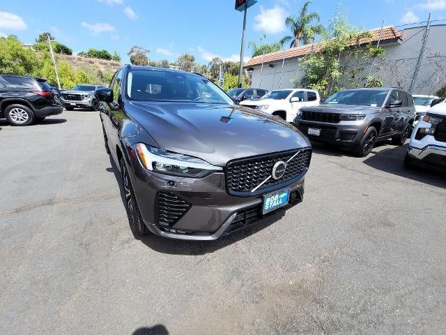 Used 2025 Volvo XC60 B5 Plus AWD/4WD image 2