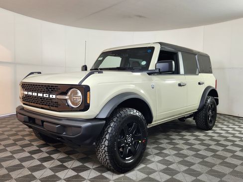 New 2025 Ford Bronco Big Bend image 3