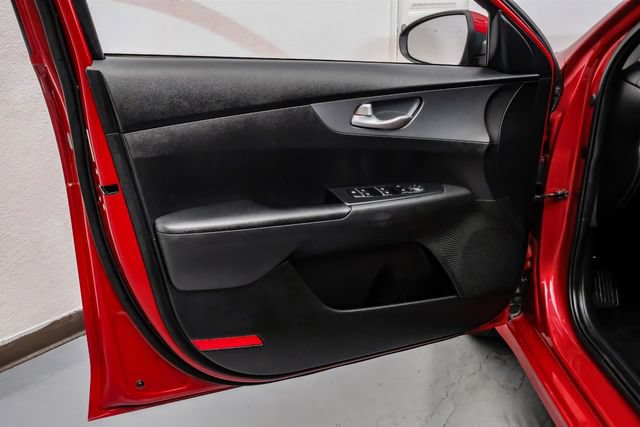 Used 2020 Kia Forte LXS FWD image 47