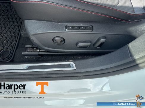 Used 2025 Volkswagen Jetta GLI Autobahn image 18