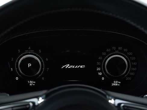 Certified 2025 Bentley Bentayga Extended Wheelbase image 33