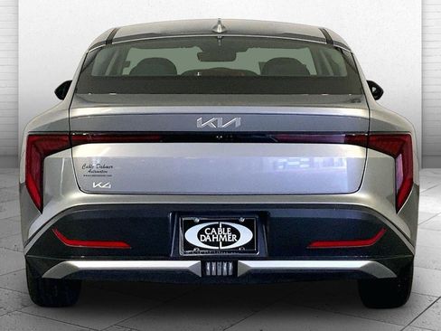 Used 2025 Kia K4 FWD image 3