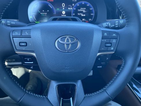 New 2026 Toyota Crown Signia image 14