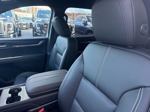 New 2026 GMC Acadia Elevation image 14