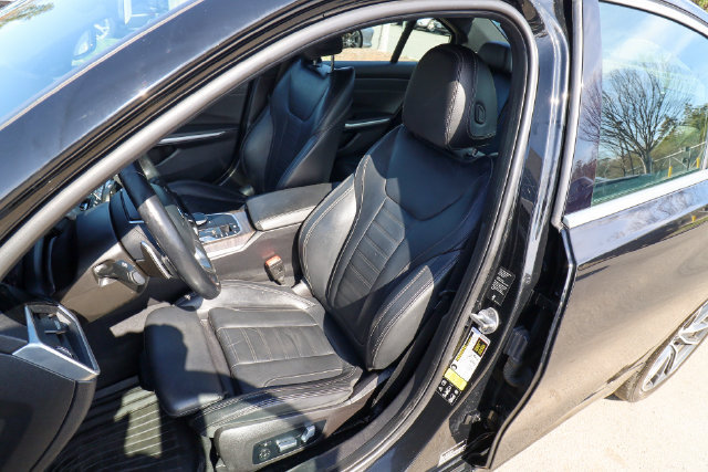 Used 2020 BMW 330i xDrive Sedan w/ Premium Package AWD/4WD image 32