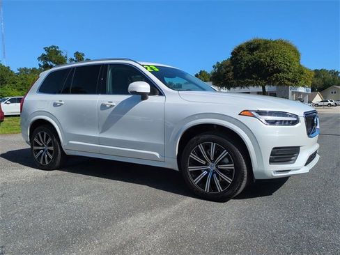 Used 2023 Volvo XC90 B5 Core w/ Protection Package Premier image 2