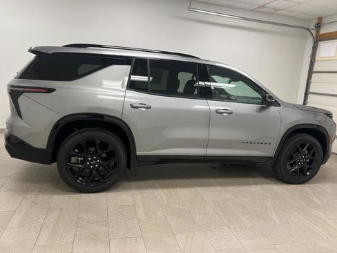 New 2026 Chevrolet Traverse RS w/ LPO, Floor Liner Package AWD/4WD image 15