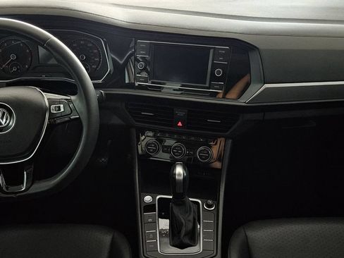Used 2020 Volkswagen Jetta SE FWD image 9