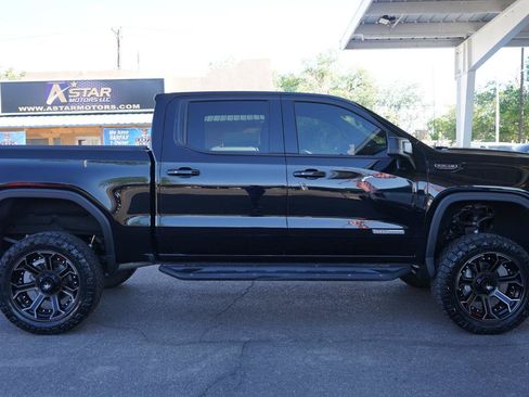 Used 2020 GMC Sierra 1500 Elevation w/ X31 Off-Road Package AWD/4WD image 2