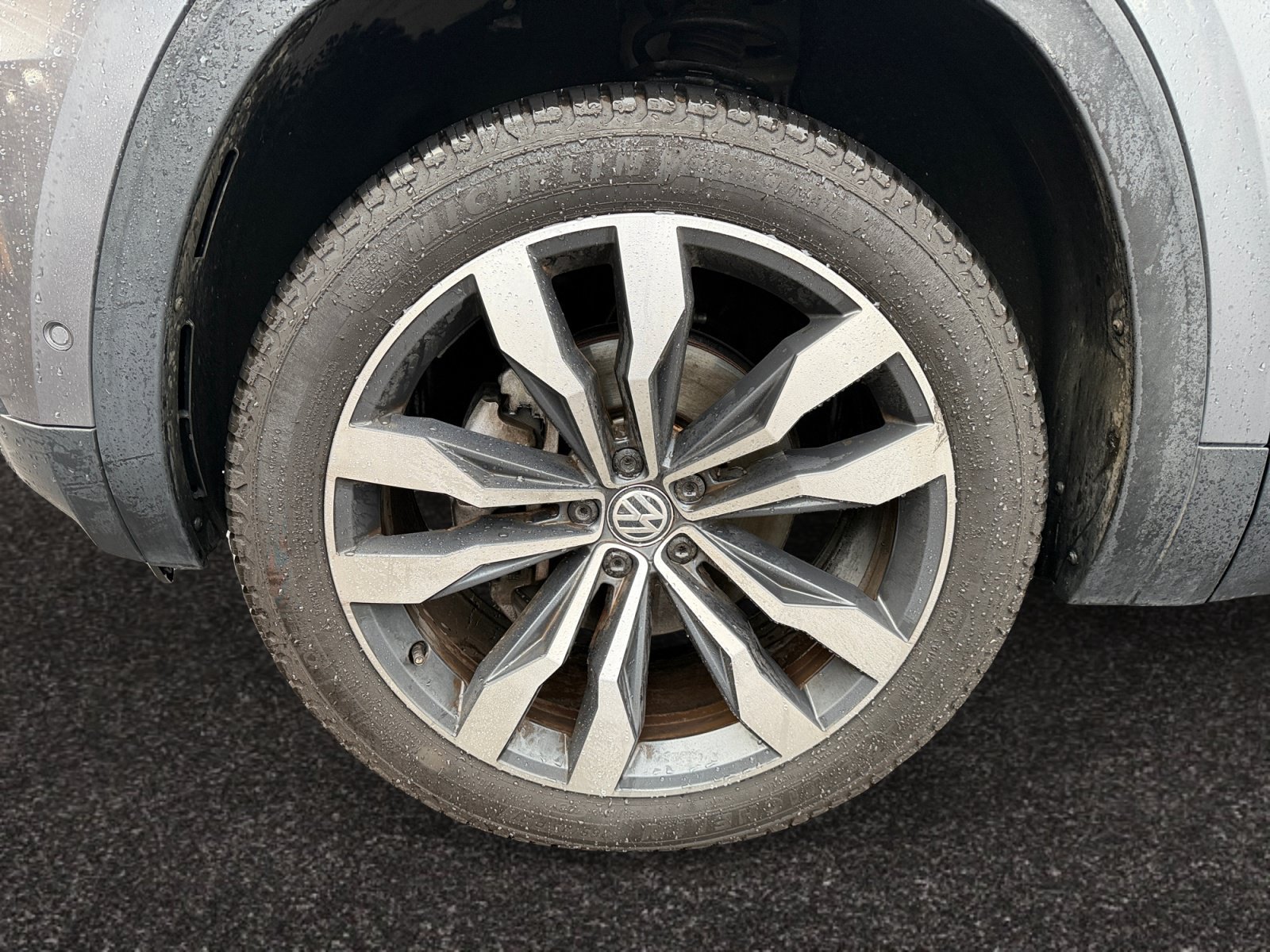Used 2019 Volkswagen Atlas SEL Premium AWD/4WD image 14