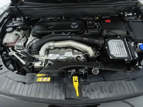 Certified 2025 Mercedes-Benz GLB 250 image 29