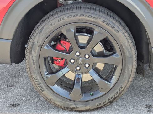 Used 2024 Ford Explorer ST w/ Equipment Group 401A image 9