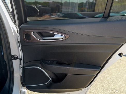 Used 2017 Alfa Romeo Giulia Ti w/ TI Lusso Package image 28