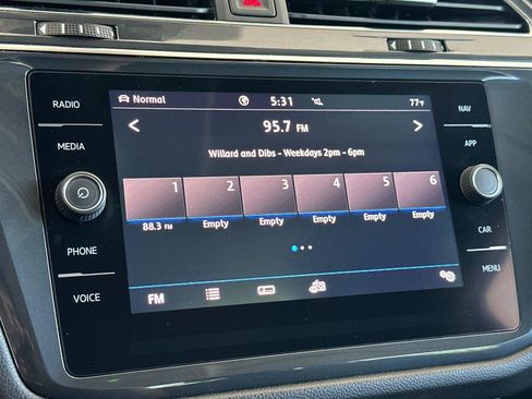 Used 2020 Volkswagen Tiguan SEL w/ 3rd Row Seat Package AWD/4WD image 18