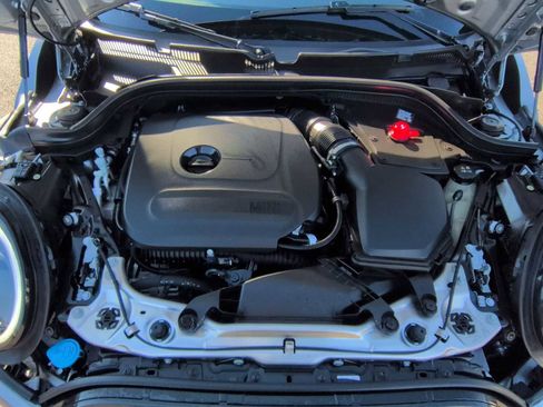 Certified 2025 MINI Cooper S image 15