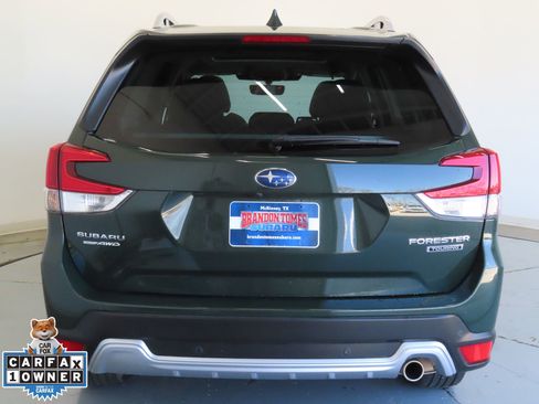 Used 2023 Subaru Forester Touring image 5