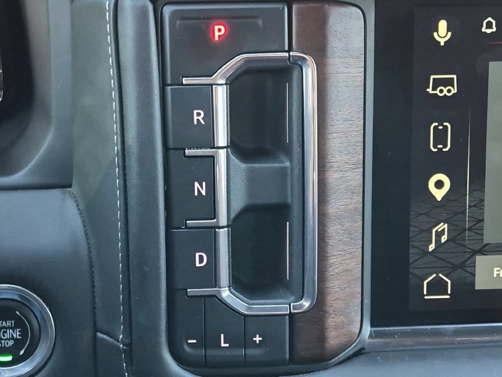 Used 2023 GMC Yukon XL Denali Ultimate AWD/4WD image 14