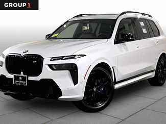 Used 2025 BMW X7 M60i AWD/4WD video 1